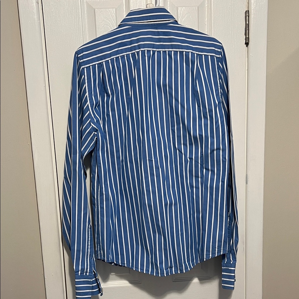 Abercrombie & Fitch Men's Blue and White Striped Shirt - Picture 2 of 3